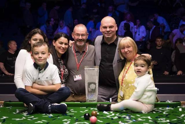 足坛并不鲜 足坛并不鲜