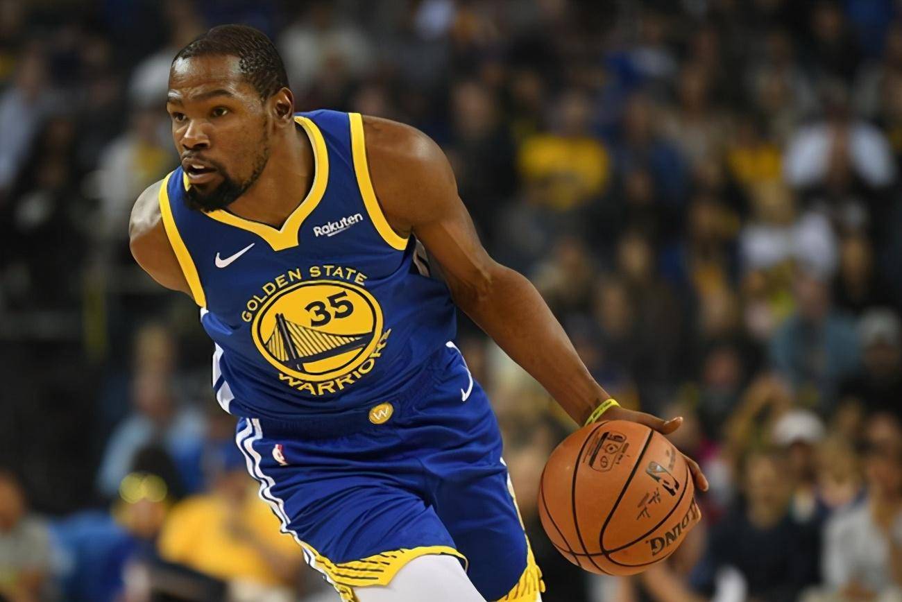 IG教练被拉下神坛，世界冠军加盟新队获大争议，jiejie复仇无望？