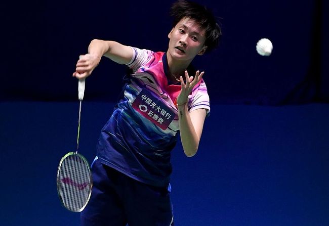 通过双后腰 通过双后腰